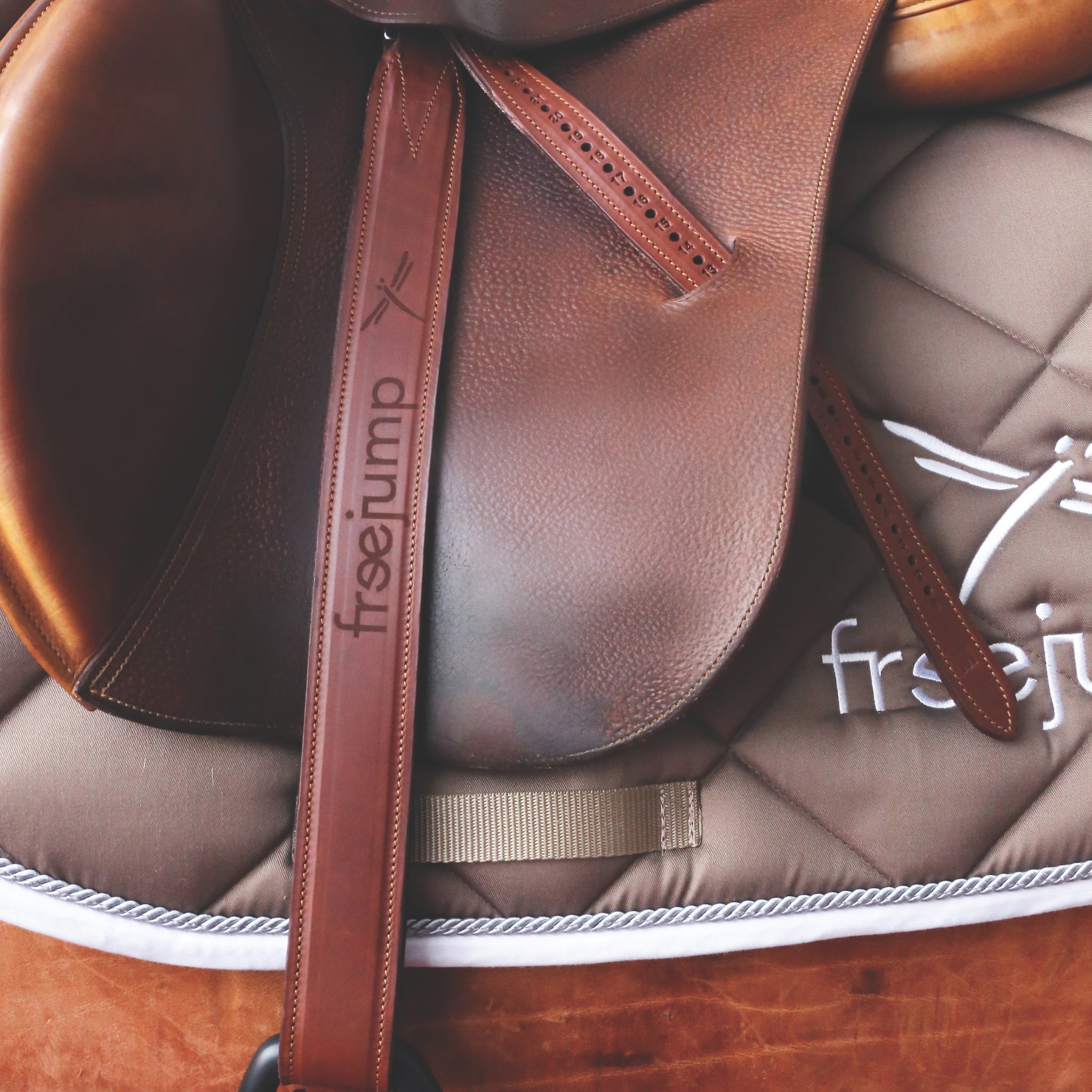 FreeJump Stirrup Leathers