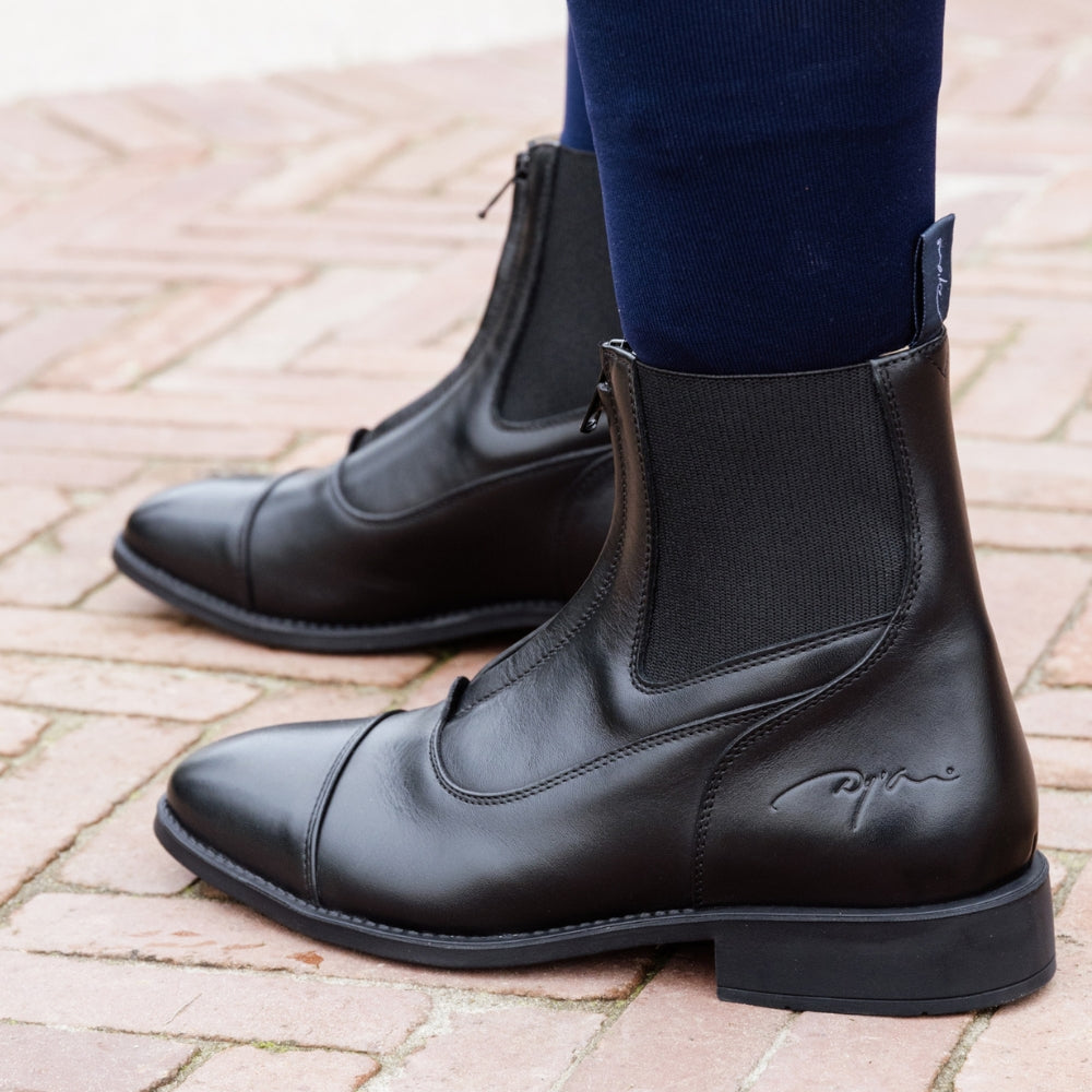 Short Boots Front Zipper | Black
