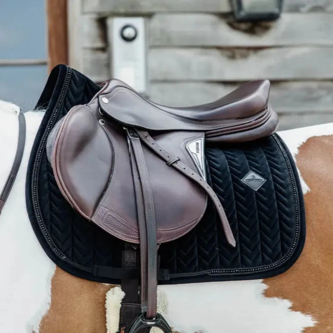 Saddle Pad Jumping Velvet Pearls - Black