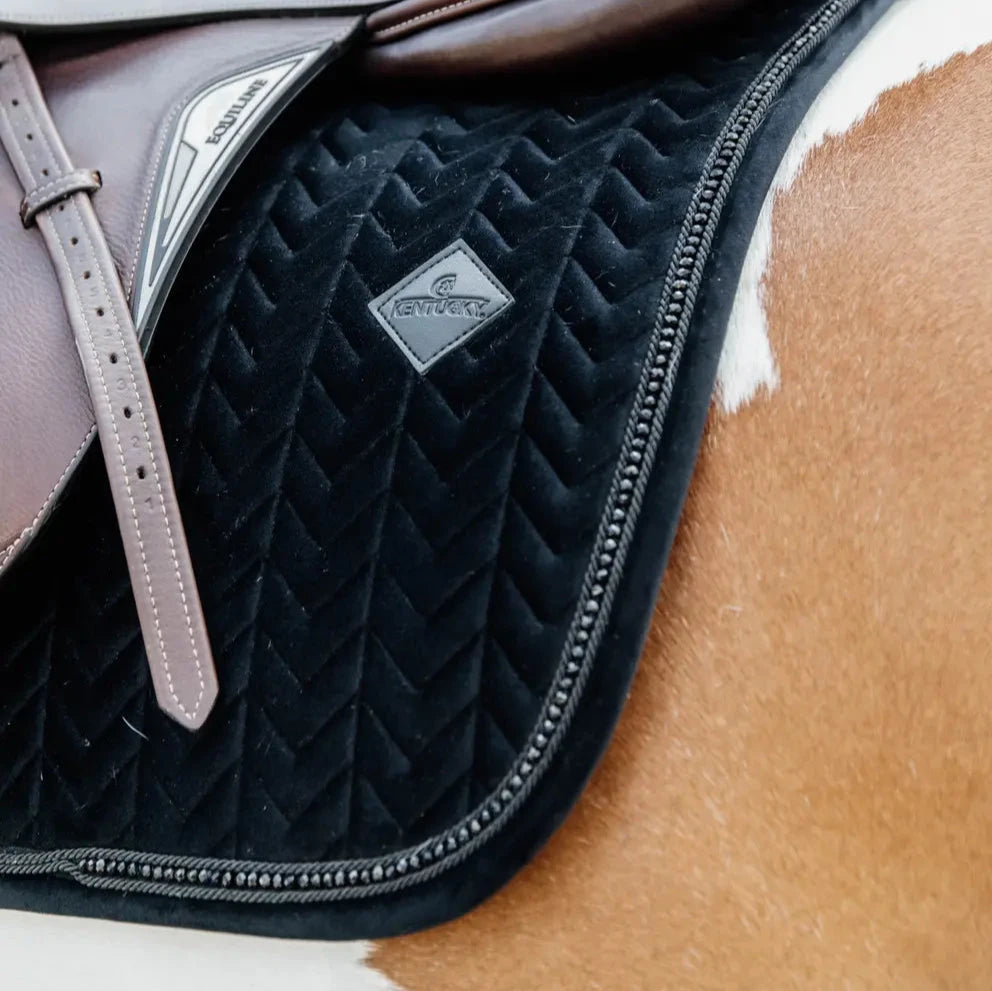 Saddle Pad Jumping Velvet Pearls - Black