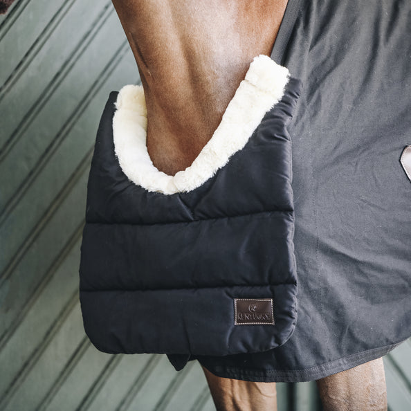 product shot image of the Horse Bib Winter - Black